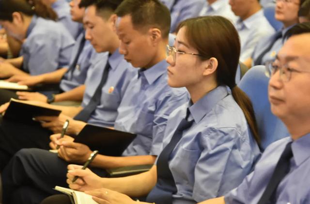 公司职位等级排名，公司职位表等级划分