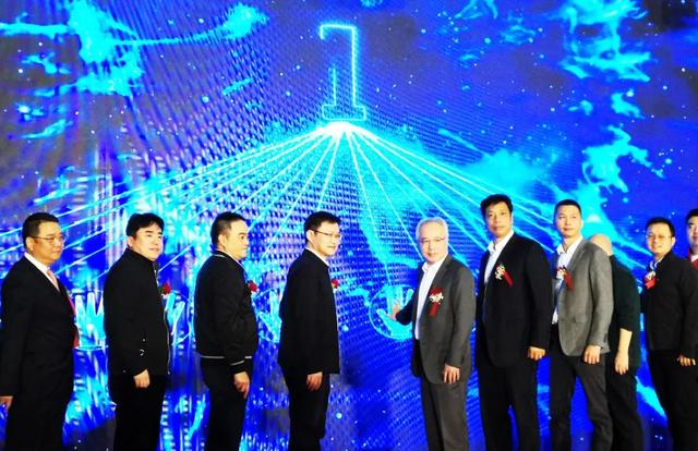 六边形战士代表的六种属性，马龙为什么被称为六边形战士