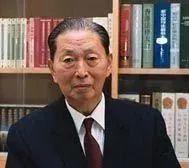 知名宪法学者，法学院里的“国家级教学名师”