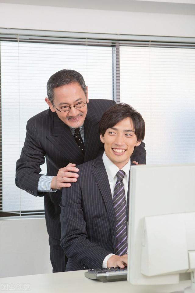 职场高情商的四个表现，具备这四个特质混得如鱼得水