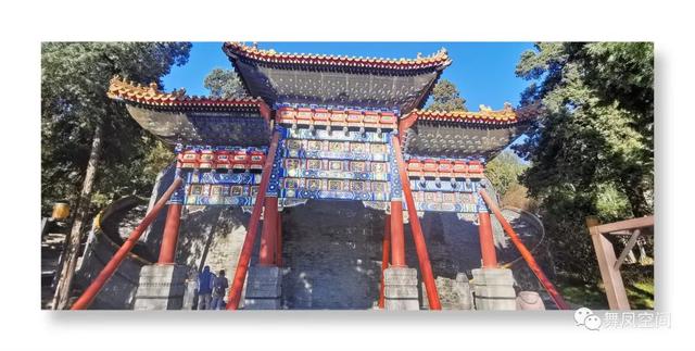 北海公园的白塔有什么来历，北海白塔