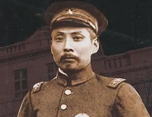 火烧圆明园图片，为何1万人能肆虐火烧圆明园（火烧圆明园是什么战争时期）