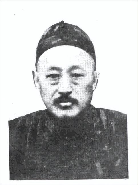 10位首批四川历史名人，我国近代出生于四川的名人伟人简介