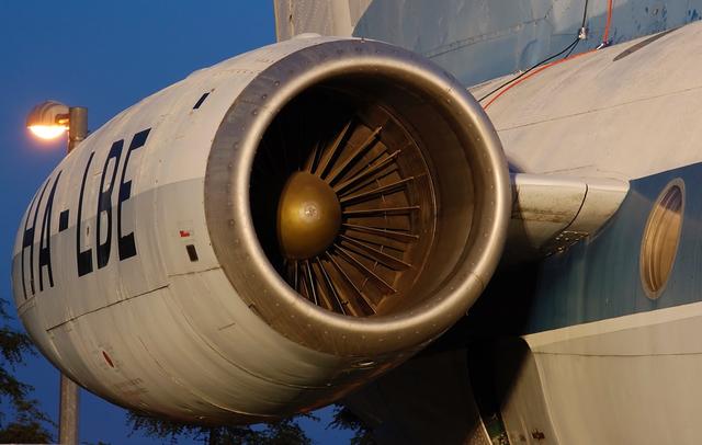 喷气式飞机发动机，喷气式发动机有几种