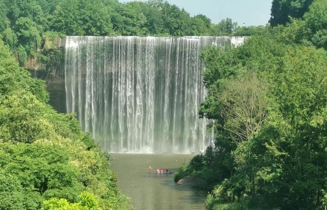重庆万州第一大瀑布，婚外感情中男人追女人是一种什么样的心态