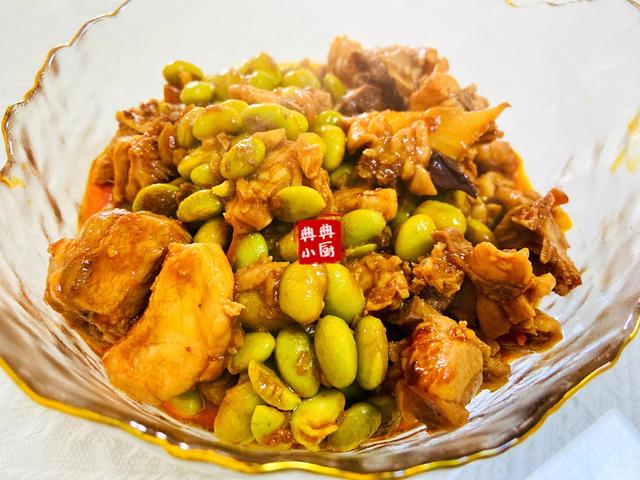 毛豆米怎么做好吃，五香毛豆米怎么炒好吃（毛豆别光用来炒着吃了）