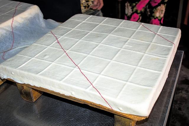 用白醋在家自制豆腐做法，一碗黄豆一勺米醋