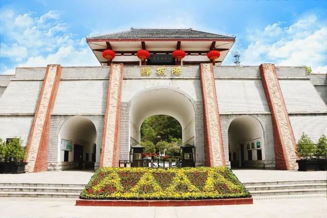 商洛必玩景点推荐一日游，春游旅游穿梭在商洛的景区里