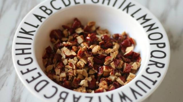 黄瓜和小乳瓜哪个更适合减肥吃，夏天“易瘦”蔬菜排行榜