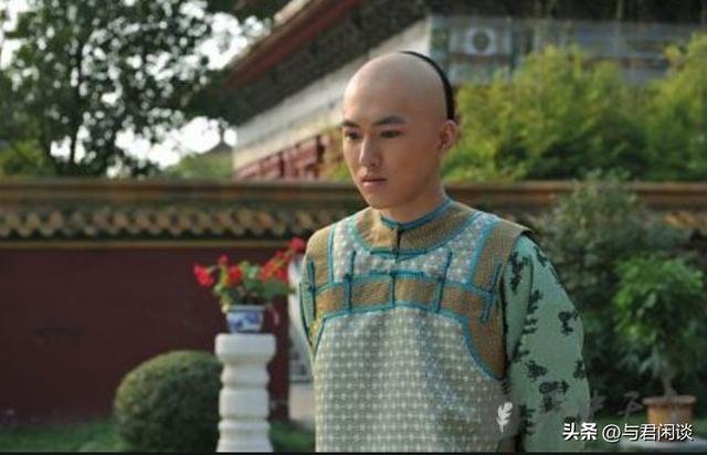 雍正之后是谁继位，乾隆是雍正的第几子（至少一半功劳属于其儿子弘历）