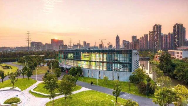 宁波诺丁汉大学官网，宁波诺丁汉大学官网中文