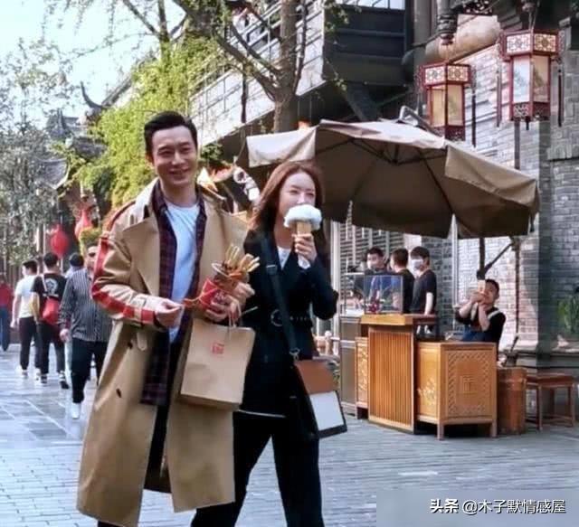 黄晓明和baby，黄晓明和angelababy的情史（微博之夜6大尴尬瞬间）