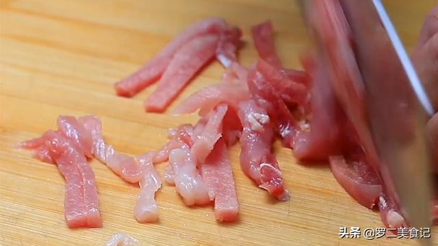 芹菜肉丝香干做法大全，饭店的芹菜香干肉丝做法