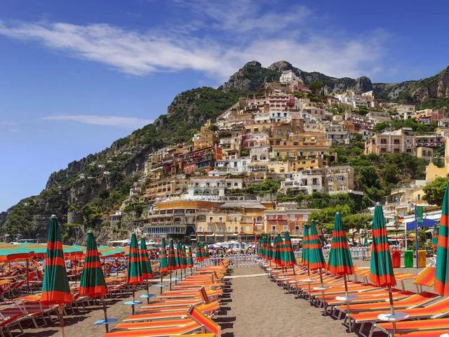 世界上最具标志性的35个海滩，世界十大美丽的海滩