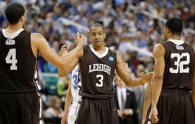 灌篮高手湘北五虎高清壁纸横照，影版灌篮高手定档