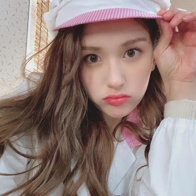 她凭什么被称为南韩第一真人芭比，来看看lisa的颜值