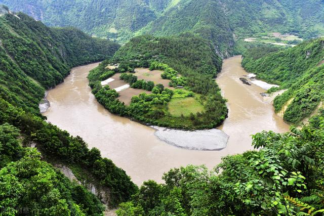 云南名字的由来，各省名称来历云南篇（云南地方名字来源）