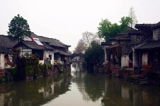 春节适合旅游的地方，最新春节期间旅游攻略（拉萨这些地方免费打卡）