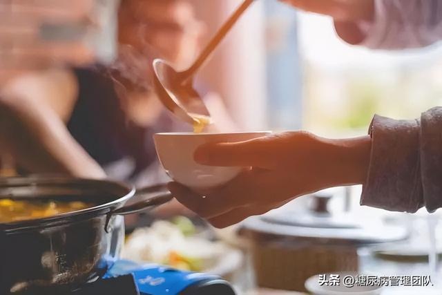 糖尿病青菜鸡蛋汤(糖尿病患者可以喝青菜鸡蛋汤吗)