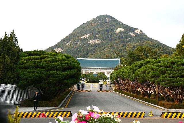 韩国总统府青瓦台地图，青瓦台的风水诅咒