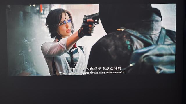 峰米小米激光电视对比评测，万元全色激光电视到底好不好用