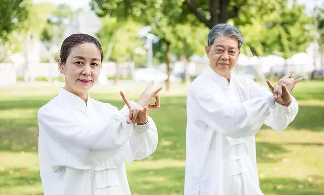 百岁老人长寿秘诀，目前百岁老人长寿秘诀（来自百岁老人的长寿秘诀）