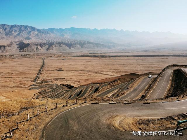 天山峡谷独库公路最美景点，天山山脊上的一条风景大道