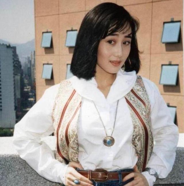 利智年轻时到底多有魅力，利智为什么结婚后就不露面了