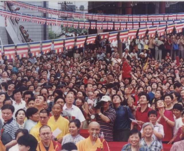 为什么在普陀山观音像面前会哭，普陀山南海观音