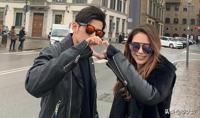 王俊凯跟唱周杰伦部分，周杰伦发新专辑场面盛大