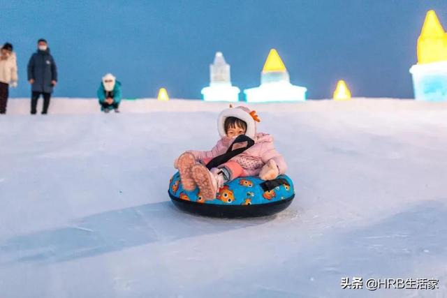 冰雪大世界的游乐场，小绿谷冰雪乐园开园啦