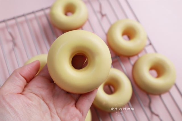 超萌的小甜品再也不用去蛋糕店了，小黄人甜甜圈蛋糕