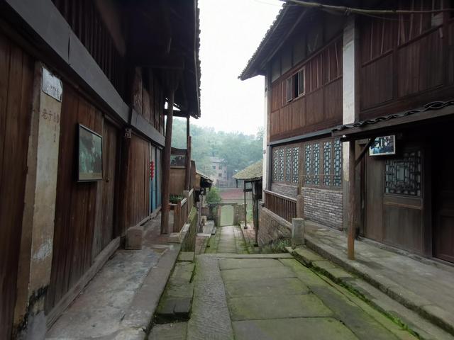 重庆主城周边古镇旅游推荐，我先给你推荐最值得游览的这二十三座