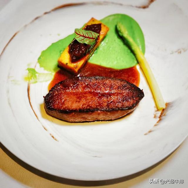 牛排摆盘花样图片，原来煎牛排可以如此简单