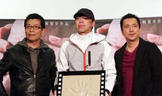 张国立和冯小刚的关系，冯小刚名利双收
