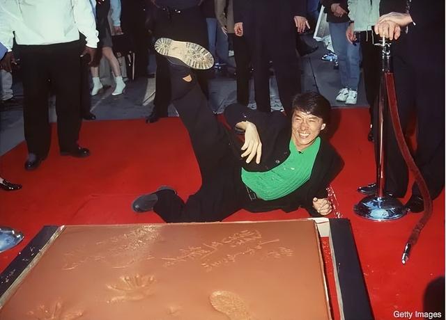 哪十位演员最能代表香港电影，香港有哪些明星演过电影