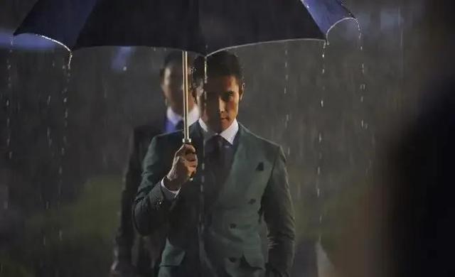 李秉宪宋慧乔之间的关系，韩国最完美男人李秉宪