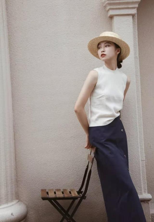 浅咖色是什么颜色，浅咖色适合什么年龄段的人穿