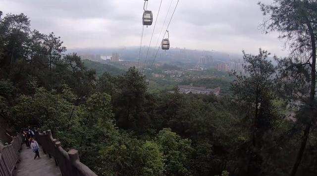 重庆的魔鬼洞在哪里，重庆歌乐山废弃的防空洞
