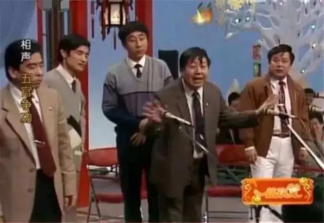 历年春晚回顾合集，央视春晚走过40年