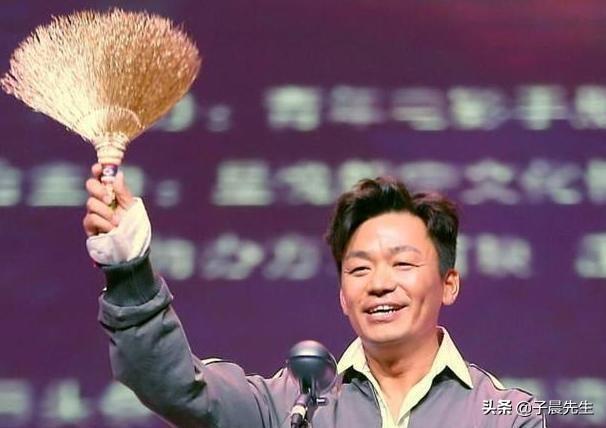 金扫帚奖是什么意思，回顾历届金扫帚奖获奖名单（《十年一品温如言》“大满贯”金扫帚奖）
