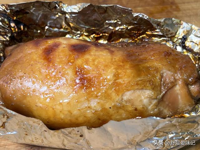 大鸡腿怎么烤又酥又香又好吃，鸡腿剔除骨头蒸一蒸