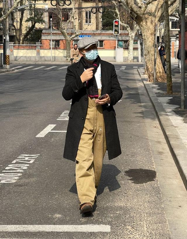 肥胖男生帽(胖男人戴帽子的图片帽子)