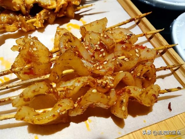 烧烤必点的十大美食，烧烤里的6大隐形贵菜