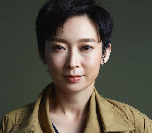 英皇老板杨受成三个女儿，英皇一姐生日排场大