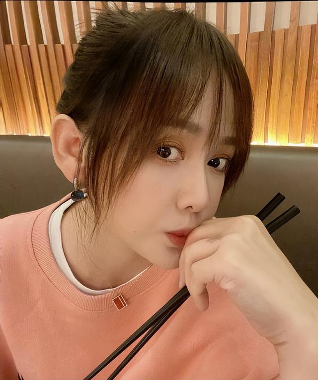 陈乔恩艾伦约会最终抉择引猜测，陈乔恩艾伦被曝领证结婚