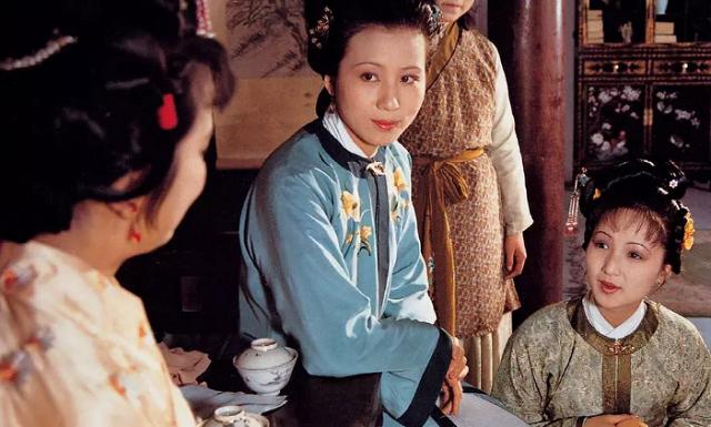 红楼梦人物特点李纨，红楼梦71丈夫早逝