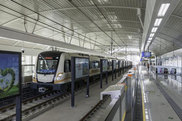 十省通衢分别是哪些城市，国内被称为九省通衢