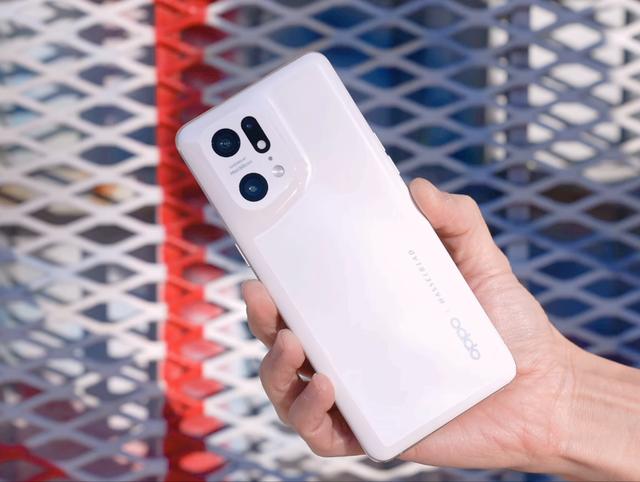 oppo千元机，oppo和vivo千元机哪款性价比高