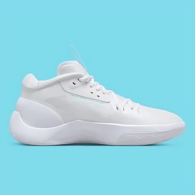 nike 欧文1代配色，耐克新品AF1新配色曝光